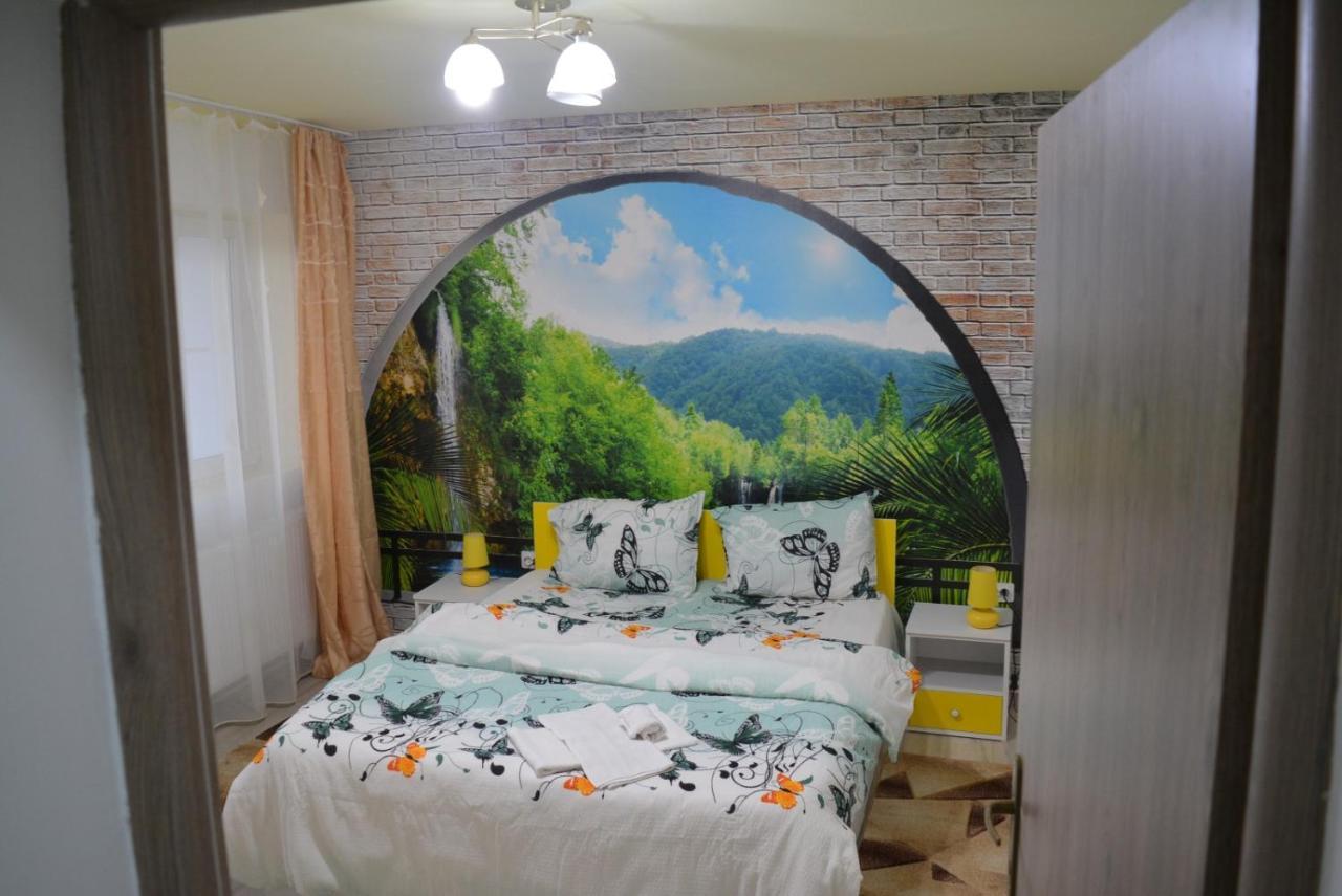 Green Rooms Хунедоара Екстер'єр фото