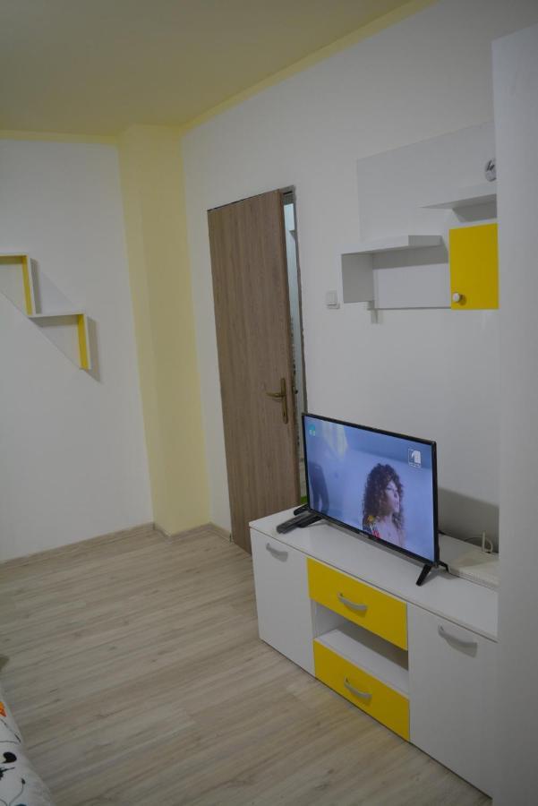 Green Rooms Хунедоара Екстер'єр фото